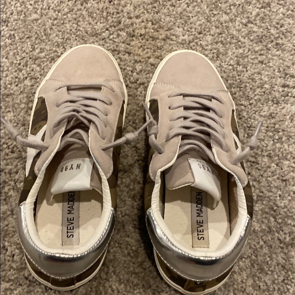 Steve Madden sneakers